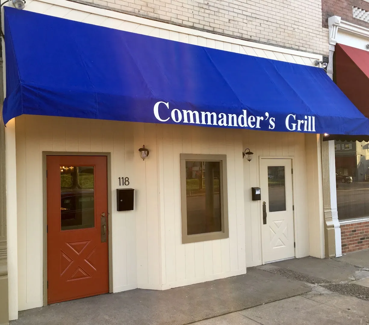 Commander's Grill